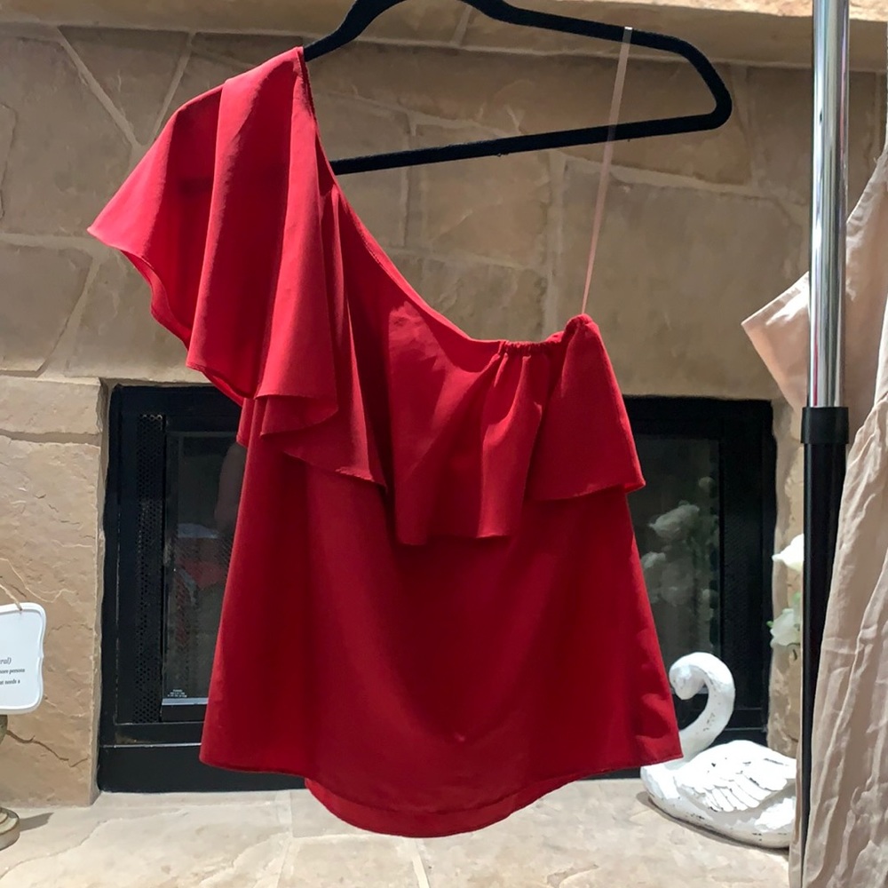 Amanda Uprichard off the shoulder top